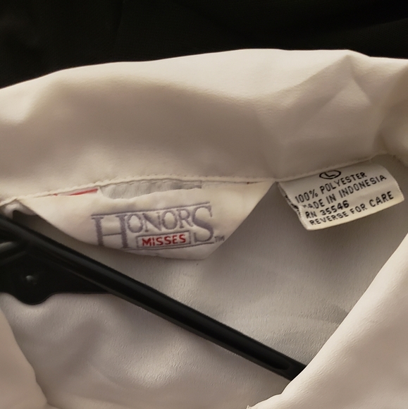 Honors misses white button up - Picture 4 of 5